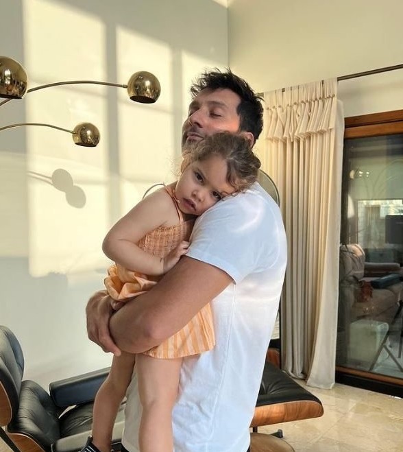 İBB yönetimi, İETT bakım onarım ihalesini yine CHP'li vekilin şirketine verdi